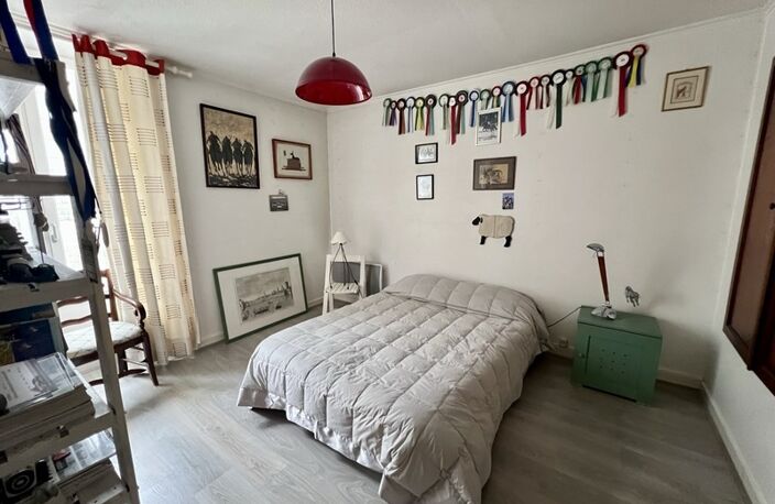 Maison à vendre 10 pièces MORTAGNE SUR SEVRE (85) — photo 3