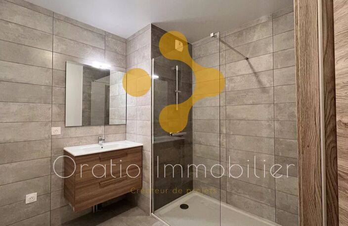 Superbe T4  attique avec grande terrasse face au lac — photo 5
