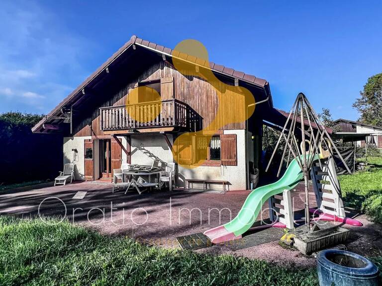 Maison traditionnelle dans un écrin de calme et verdure — photo 1