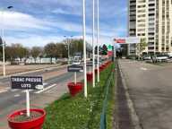 Dpt Rhône (69), à vendre LYON 5EME ARRONDISSEMENT MURS Local commercial de 87m2 dans la galerie marchande Auchan Champvert — photo 2