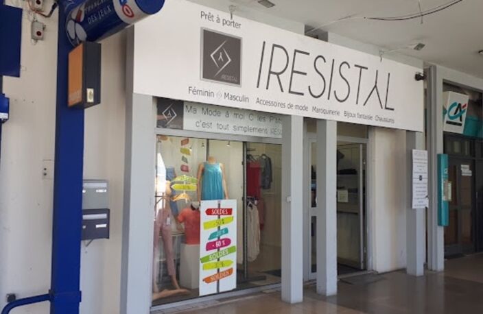 Dpt Rhône (69), à vendre LYON 5EME ARRONDISSEMENT MURS Local commercial de 87m2 dans la galerie marchande Auchan Champvert — photo 4