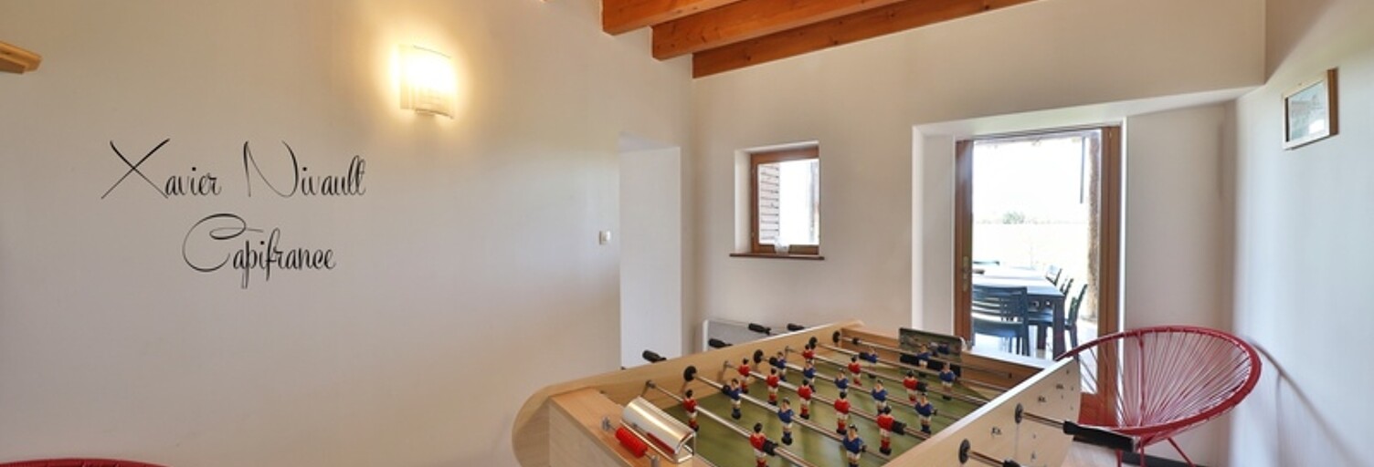 Maison 11 Pièces 294 m² à vendre à Saint-Amour (39160)