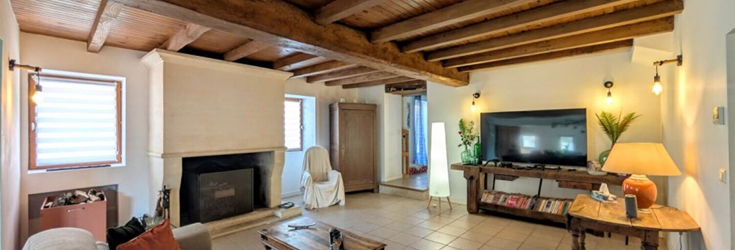 Maison 9 Pièces 246 m² à vendre à Triac-Lautrait (16200)