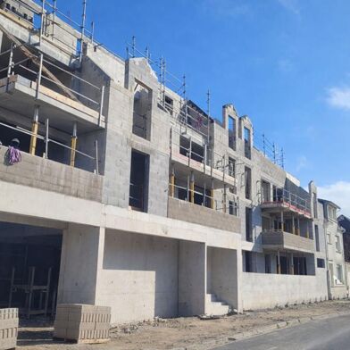 Appartement 3 pièces 211700 €