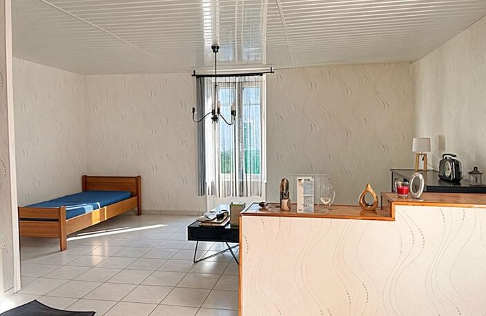 Maison à rénover avec beau potentiel - 105 m² - Proche La Rochelle — photo 3