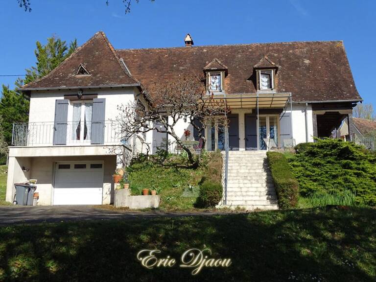 Maison de pays Condat Sur Vezere 10 pièce(s) 236.05 m2 — photo 1