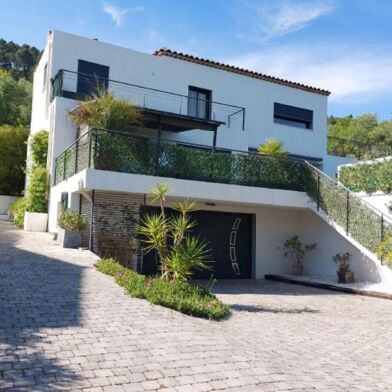 Maison 7 pièces 749000 €