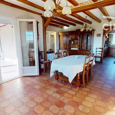 Maison  285000 €