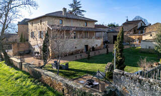 Maison 12 Pièces 500 m² à vendre à Porte des Pierres Dorées (69400)