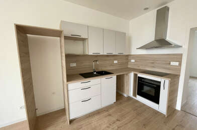 Appartement 3 pièces 740 €