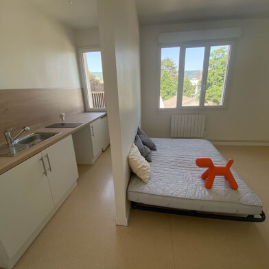 Appartement 1 pièces 470 €