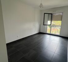 Photo T2 de 2 pièces La Tour-de-Salvagny