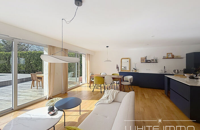'LE MAGAZINE' - VENTE EN EXCLUSIVITE, FRANCHEVILLE LE HAUT, — photo 3