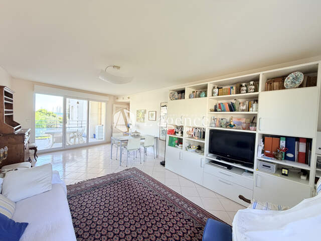 ST LAURENT DU VAR - VESPINS  - APPARTEMENT 3 PIÈCES de 73 m2 — photo du bien