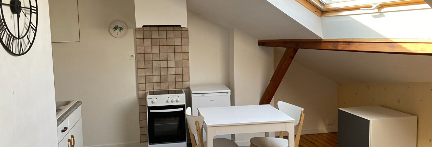 Appartement 1 Pièce 15 m² à louer à Reims (51100)