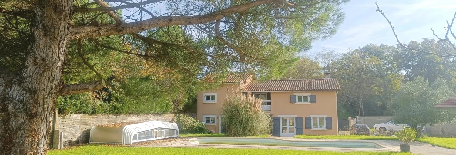 Maison 7 Pièces 160 m² à vendre à Saint-Martin-la-Pallu (86170)