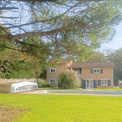 Maison 7 pièces 272000 €