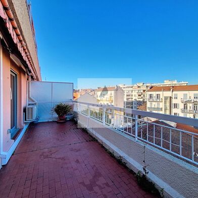 Appartement 4 pièces 490000 €