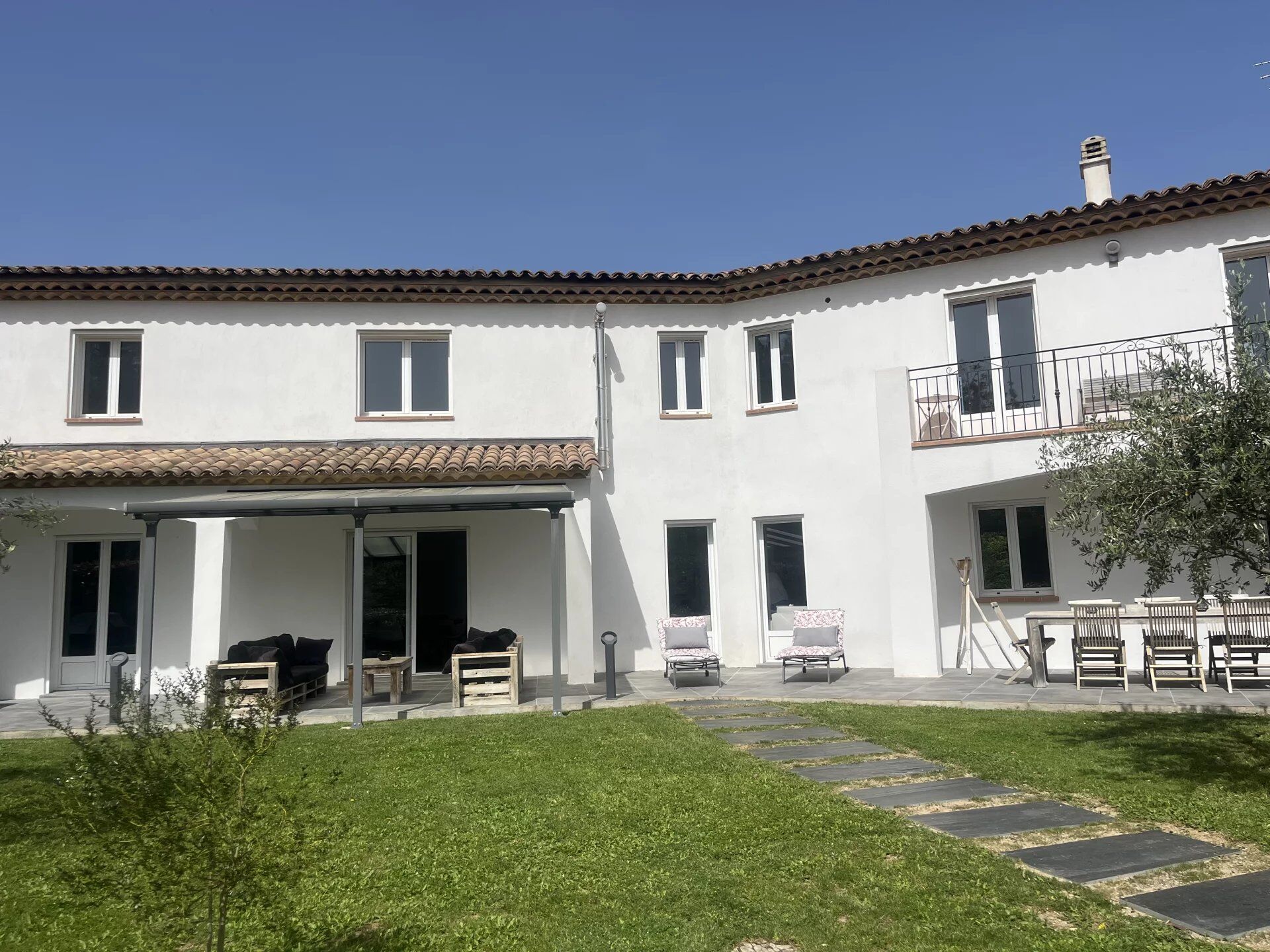 Villa / Maison  T26 à vendre Salernes 83690
