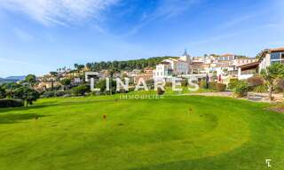 Maison 5 Pièces 160 m² à vendre à Saint-Cyr-sur-Mer (83270)