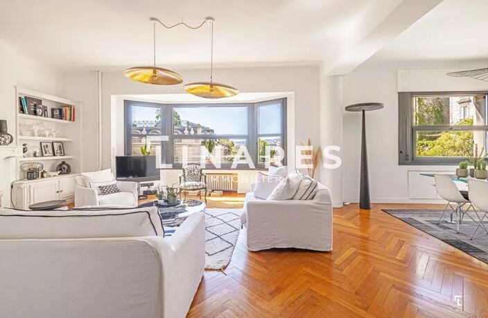 VUE PARISIENNE - Appartement T4 de 114m2 - 13008 Carré d'or — photo 4