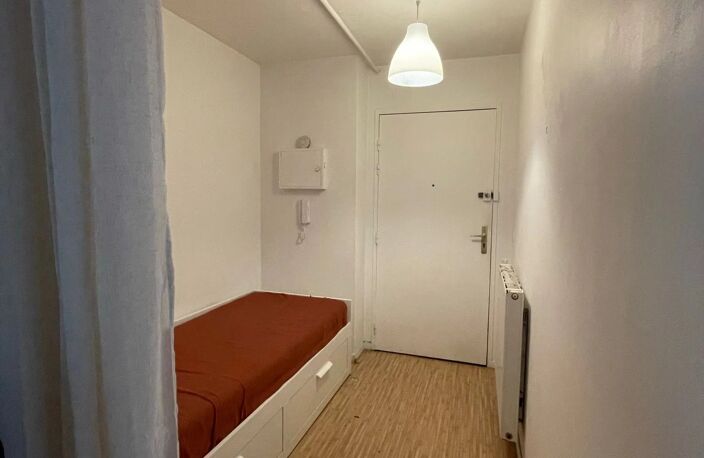 EXCLUSIVITÉ – PROCHE DU QUARTIER DES 5 CANTONS — photo 3