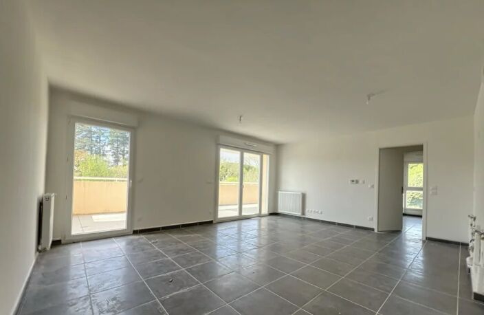 Orange, appartement T3 (2chs) 61m2 av.ascenseur et terrasse de 25m2, stationnement en sus — photo 3