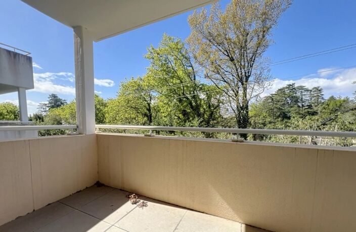 Orange, studio 30m2 av. terrrasse 5,92m2, 2ème étage av. ascenseur, Sud Ouest, stationnement en sus — photo 5
