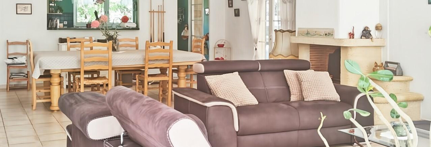 Maison 10 Pièces 315 m² à vendre à Saint-Restitut (26130)