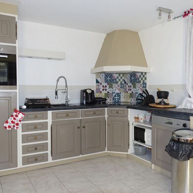 Appartement 3 pièces 750 €