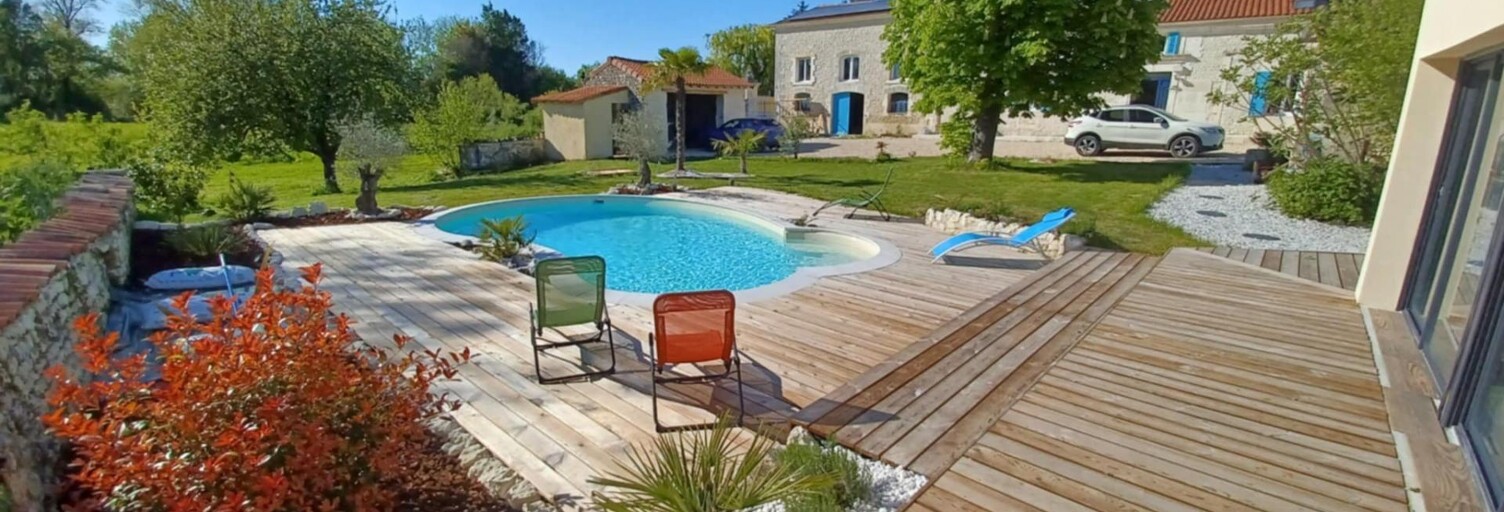 Maison 11 Pièces 457 m² à vendre à Cierzac (17520)