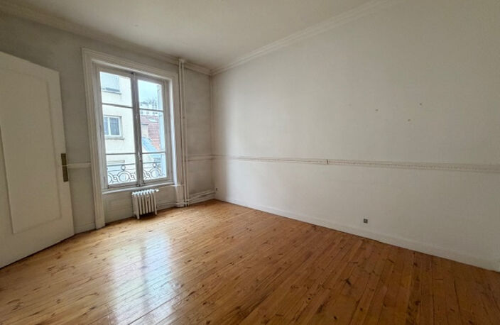 Appartement F4 proximité Place Albert Thomas — photo 2