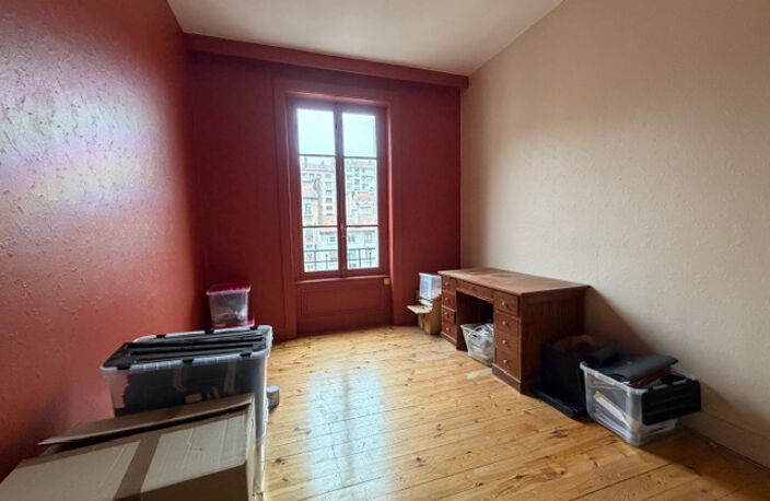 Appartement F4 proximité Place Albert Thomas — photo 5