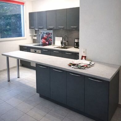 Appartement 4 pièces 262000 €