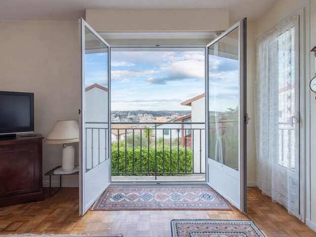 Ciboure   T4  avec vue dégagée et garage — photo du bien