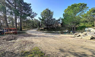 Terrain  1037 m² à vendre à Caumont-sur-Durance (84510)