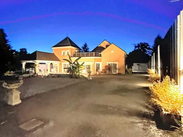 Bien rare modulable, beaux volumes, plancher réfrigéré — photo du bien