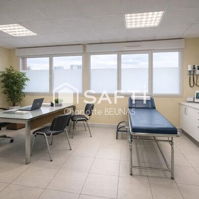 Bureau 3 pièces 150000 €