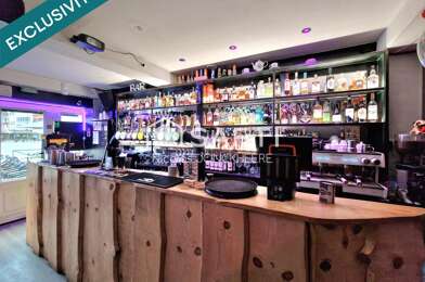 Commerce  388800 €