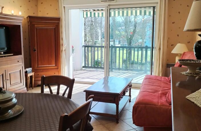 EXCLUSIVITÉ – GRAND 3 PIÈCES AU CŒUR D’UN PARC ARBORÉ — photo 2