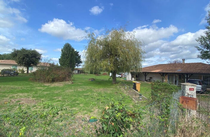 TEUILLAC TERRAIN A BATIR 1100 M2 — photo 2