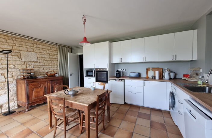 Maison en pierres 288m2 - Hameau de Coulon - 7 chambres - pi — photo 4