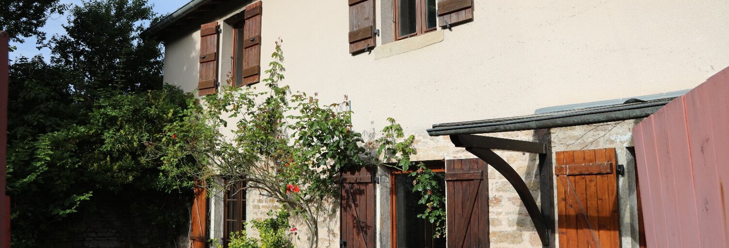 Maison 6 Pièces 130 m² à vendre à La Roche-Vineuse (71960)