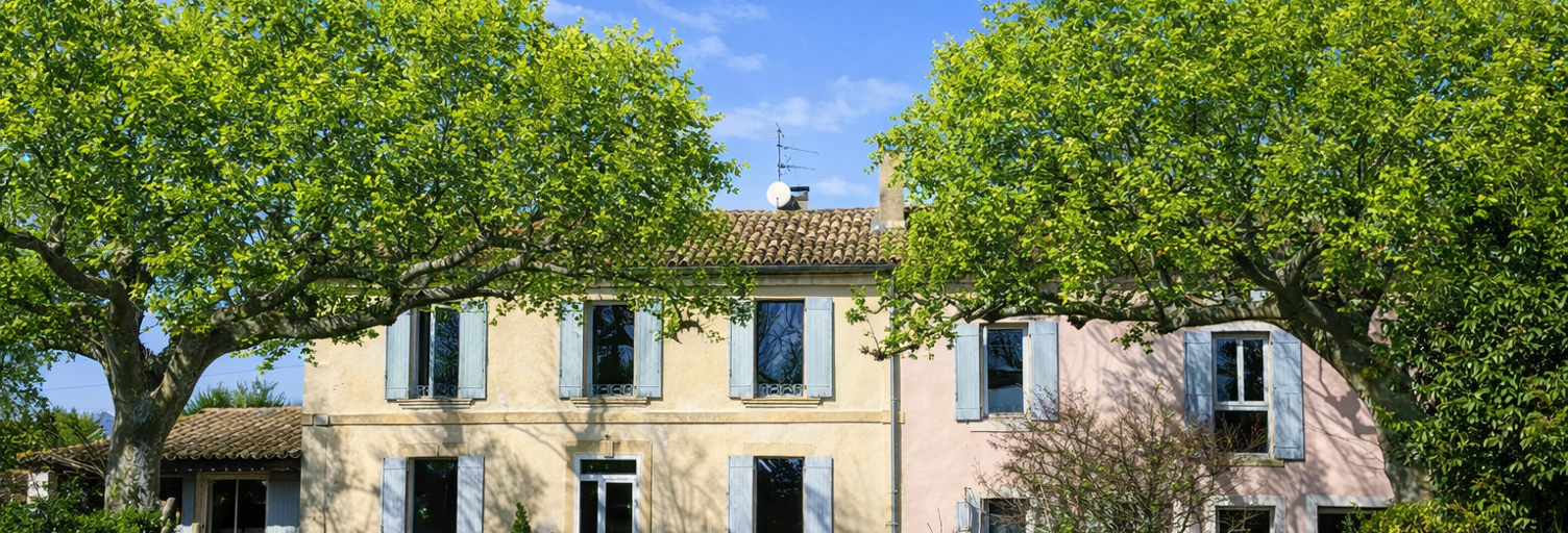 Maison 12 Pièces 424 m² à vendre à Caumont-sur-Durance (84510)