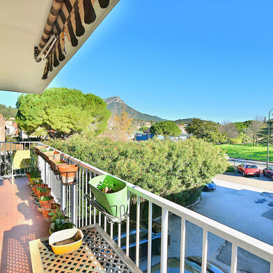 Appartement 4 pièces 243800 €