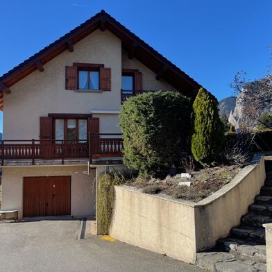 Maison 5 pièces 385000 €