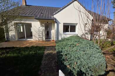 Maison 5 pièces 890 €