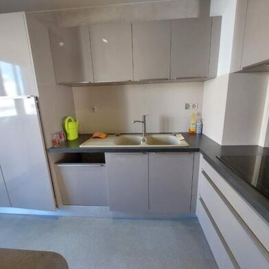 Appartement 4 pièces 1200 €