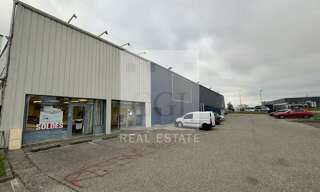 Commerce  200 m² à louer à Saint-Priest (69800)