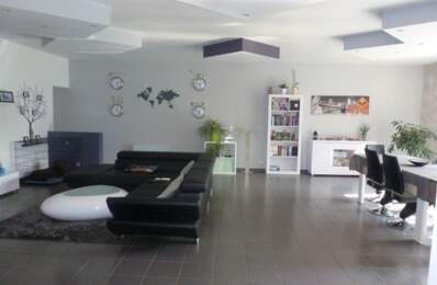 Maison 8 pièces 250 m&sup2; — photo du bien